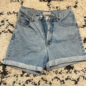 Guess Jean short size 30